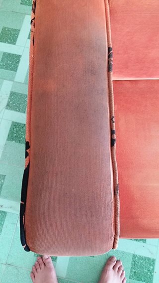 ghế sofa chưa giặt